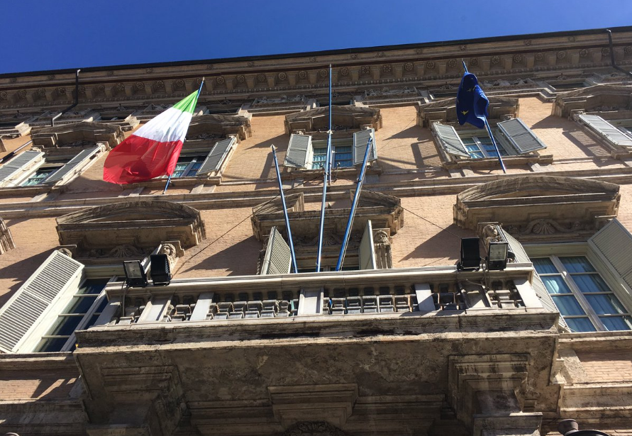 Maxi-emendamento al Decreto Sostegni con voto di fiducia
