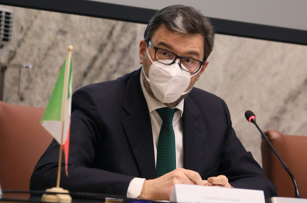 Sostegni bis a metà maggio, Dl Semplificazioni a giugno