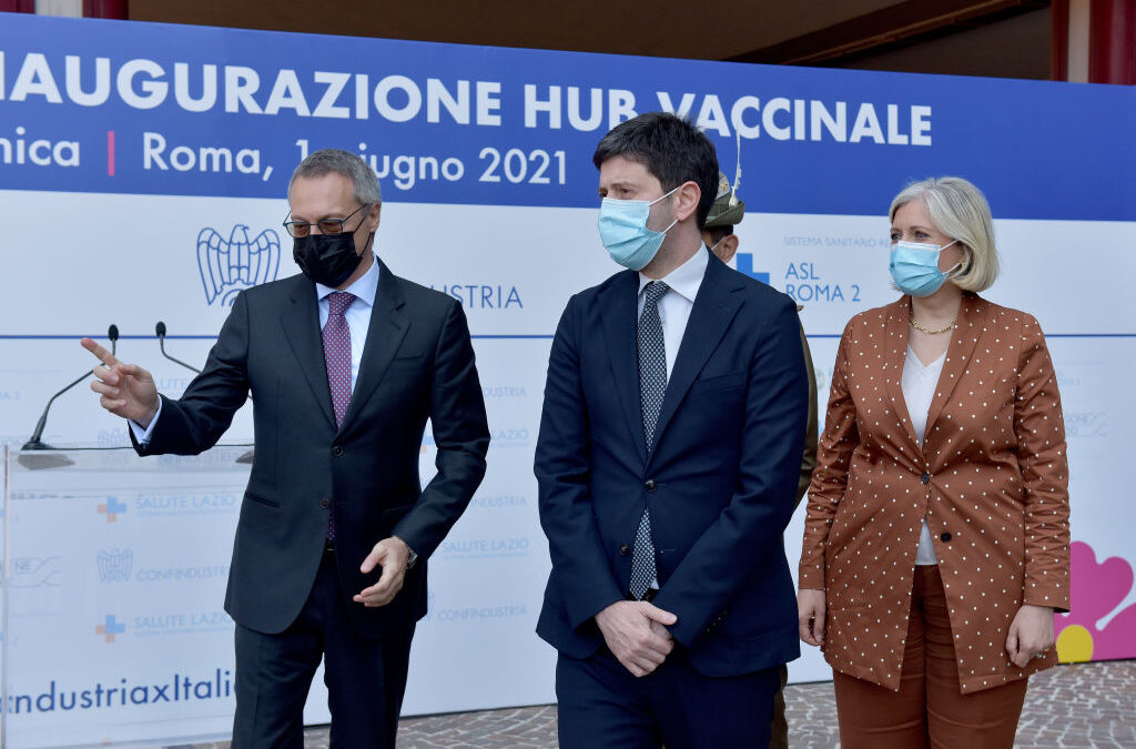Vaccino Covid dal 3 giugno per tutti gli over 12, anche in azienda