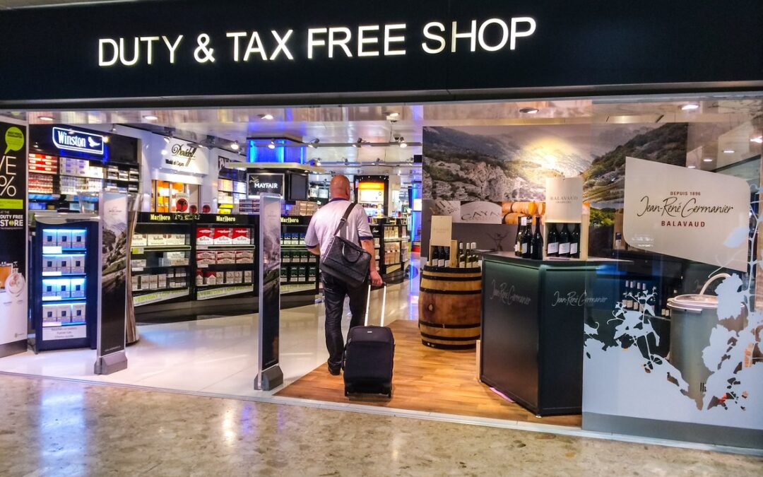 Tax free shopping: obbligo di consegna e-fattura per il rimborso IVA