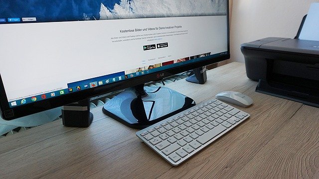 Monitor Samsung: sconti e offerte su Amazon