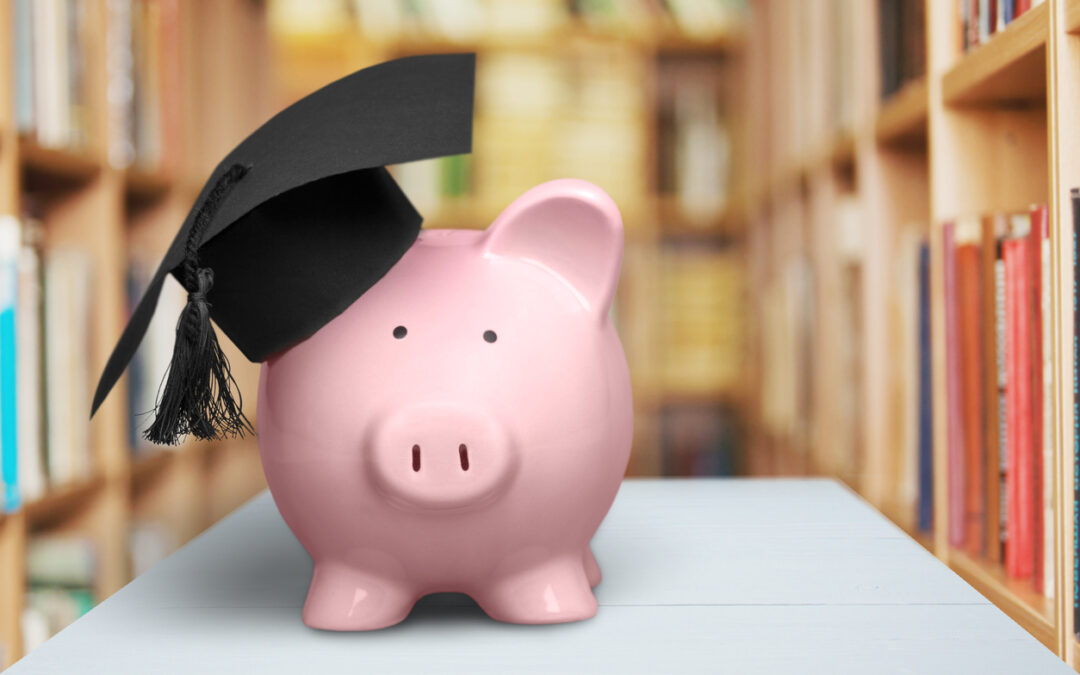 Riscatto laurea e pace contributiva: agevolazioni per la pensione
