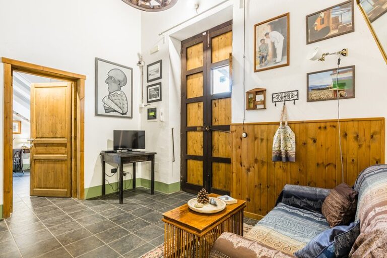 AuthenticSicilianCharm 6 768x512