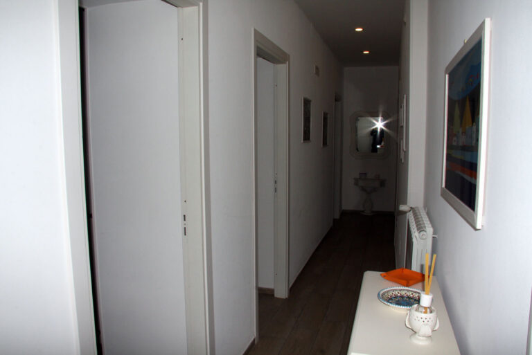 casa vacanze siracusa corridoio 768x513