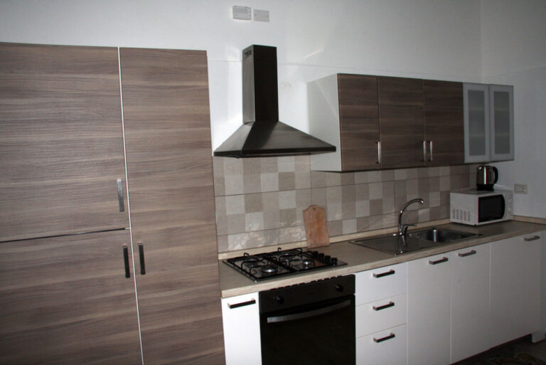 casa vacanze siracusa cucina 3 768x513