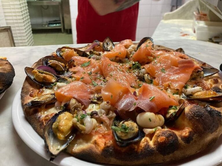 frutti di mare salmone 1 768x573