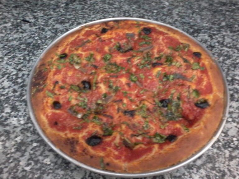 lo sfincione 1 768x576