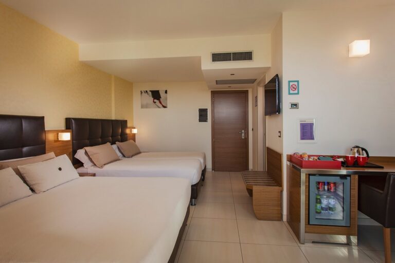 AquaHotel 10 768x512