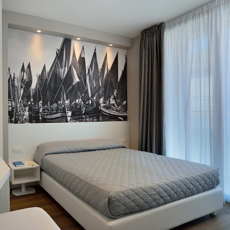 EmbassyHotelSpa 8 768x768