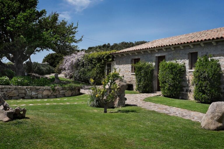 facciata ingresso agriturismo 1 768x512