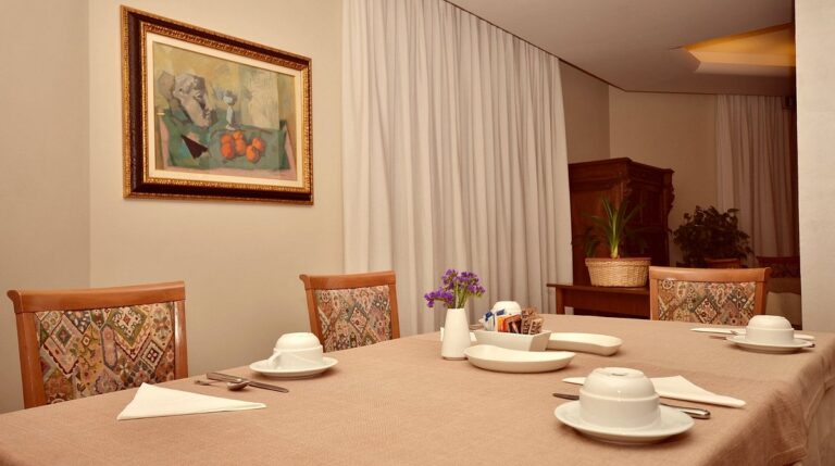 hoteldianajardin 19 768x429