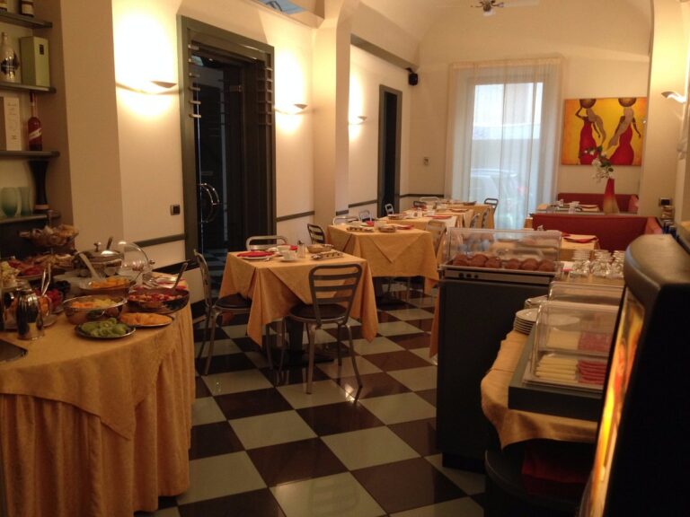 hoteltirrenia 15 768x576