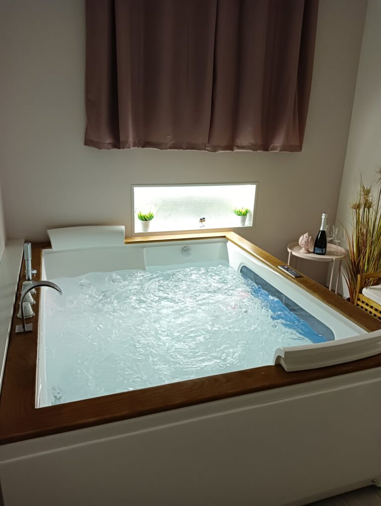 signorinoresort 768x1020