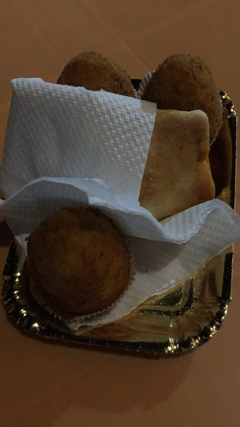 al vicolo dei capricci 9 768x1367