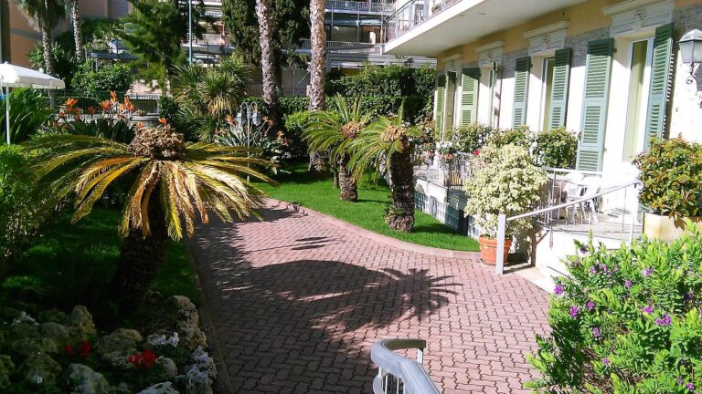 hotel paradiso 3 768x432