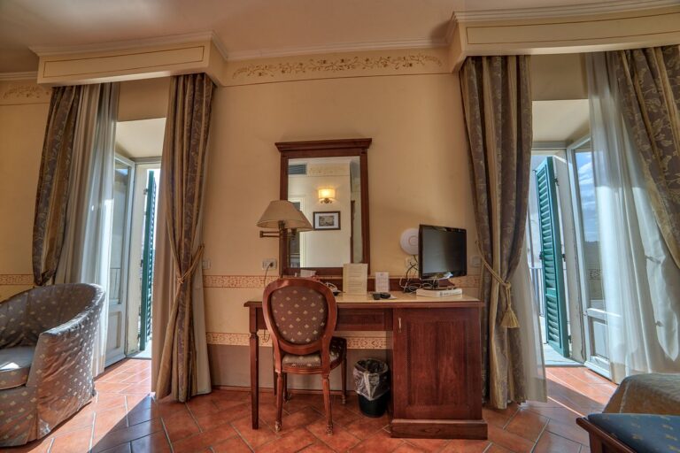 hoteleLoggeDeiMercanti 12 768x512