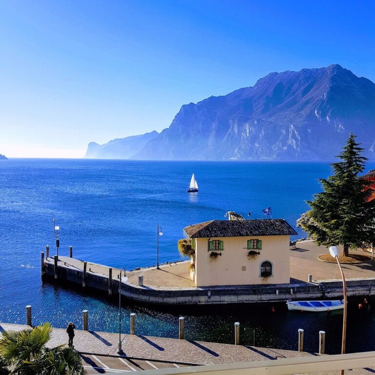 hotellagodigarda 12 768x768