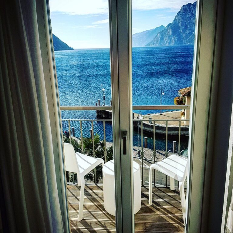 hotellagodigarda 18 768x768