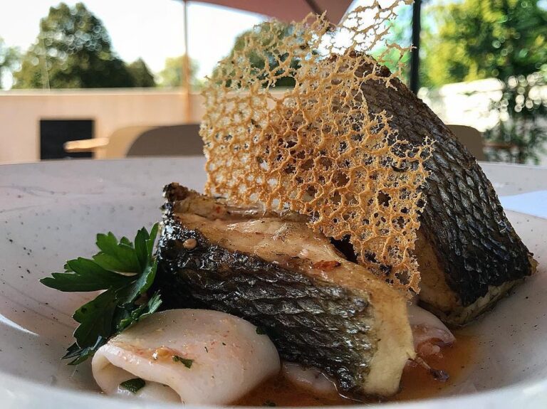 spigola brasata in guazzetto 1 768x575