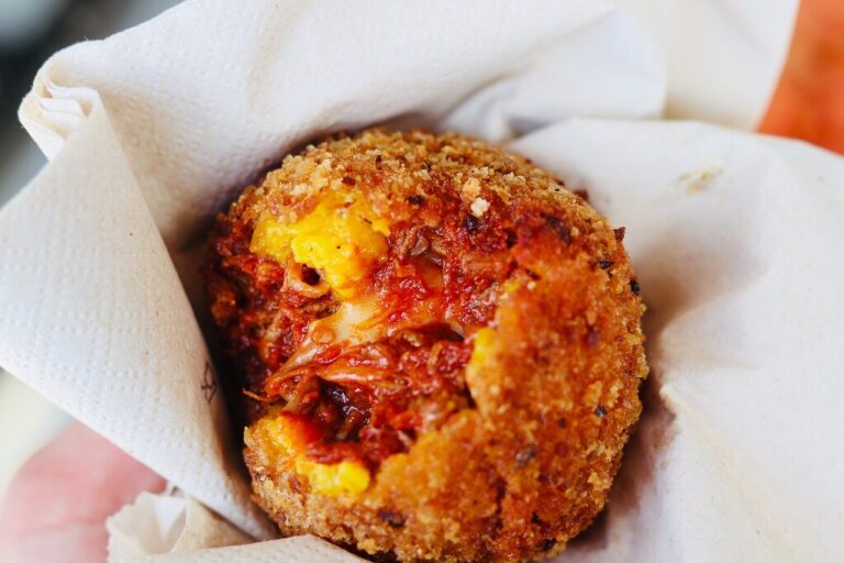 arancino al sugo speziato 1 768x512