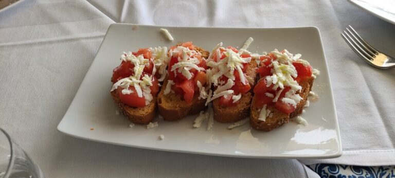 bruschette 1 768x346