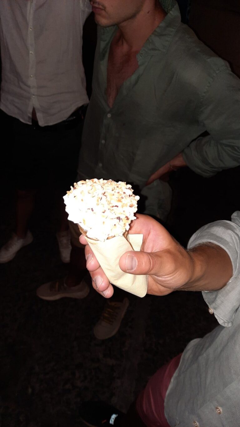 caption 250 768x1365