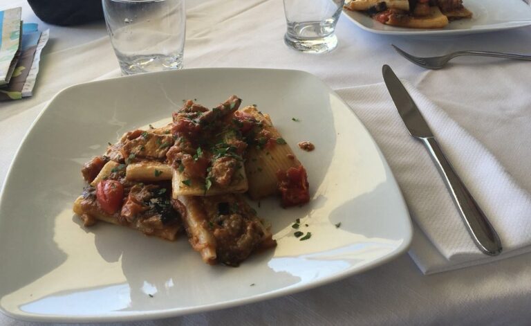 lungolanotte restaurant 1 768x471