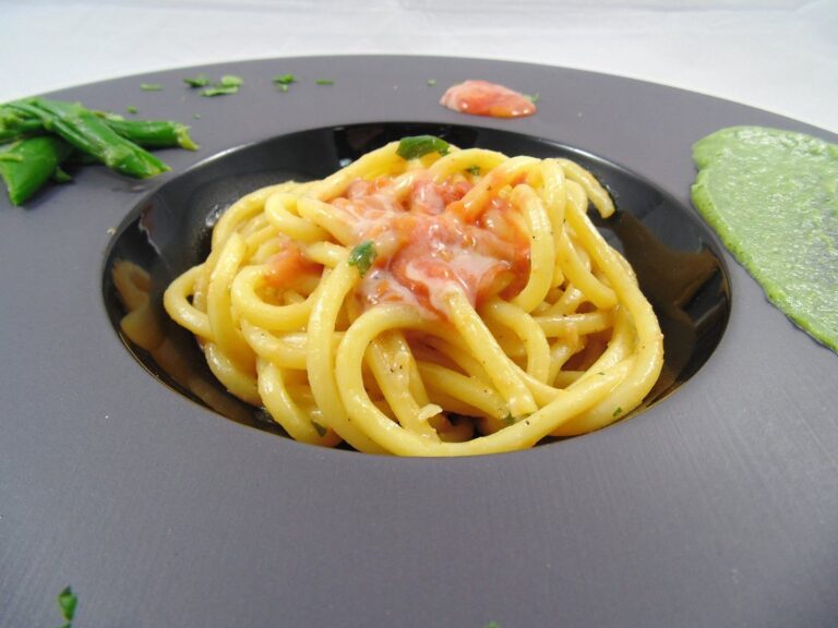 spaghettone con ricci 1 768x576
