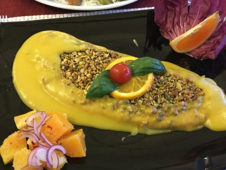 swordfish baked in pistaccio 1 768x576