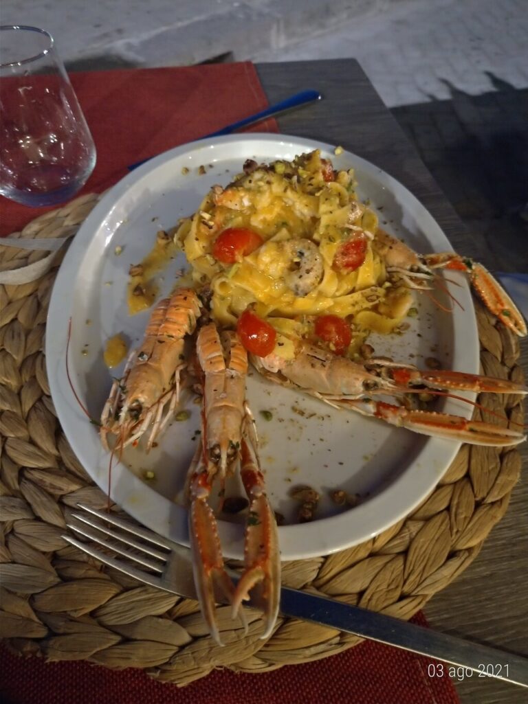 tagliatelle con scampi 1 768x1025