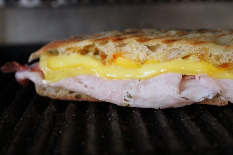 focaccia lunga lievitazione 1 768x512