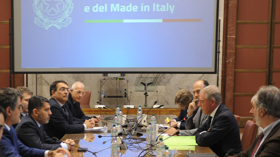 I ministri Urso e Abodi incontrano DAZN